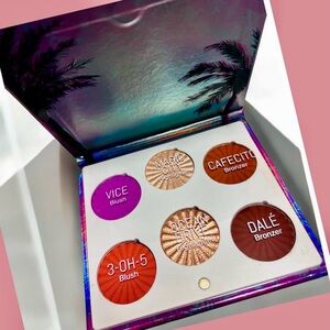 Bienvenidos MIAMI Mini Mix Face Palette by OFRA
